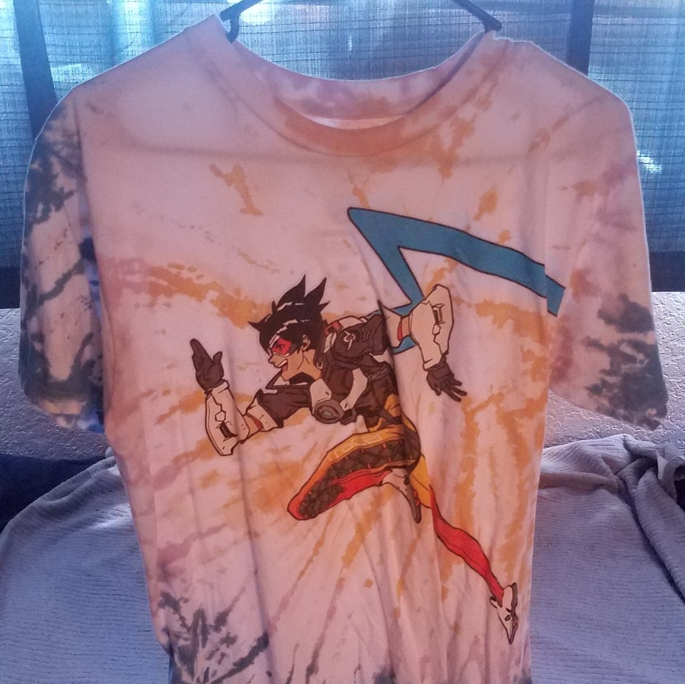Overwatch Tracer Tie Dye Graphic tee